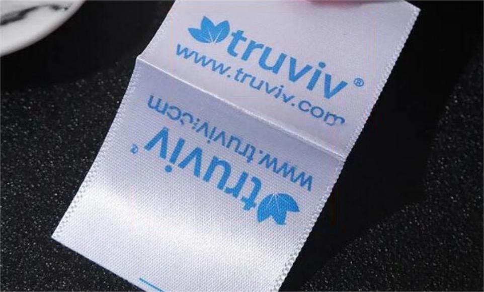 တရားဝင်အဝတ်အစားတံဆိပ်တွင် ထည့်သွင်းသင့်သည်များ